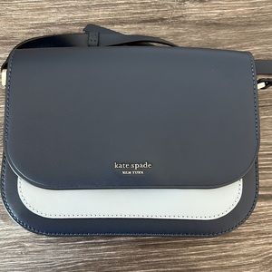 Kate spade purse. Adjustable strap.